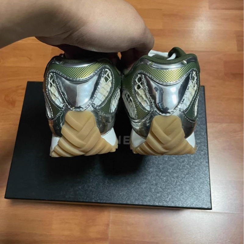 葆蝶家Bv Orbit低幫阿甘運動鞋 泥土棕 36碼-5