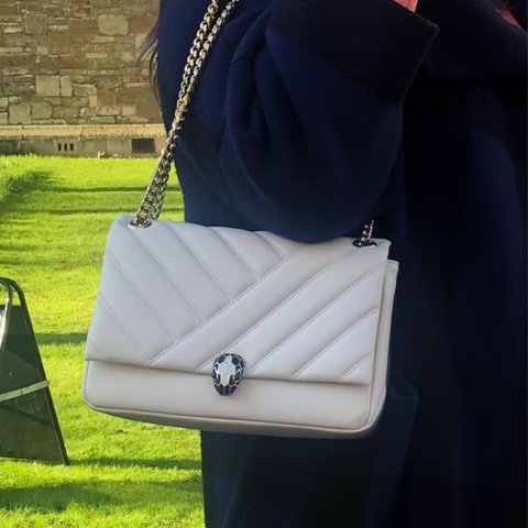 BVLGARI Serpenti Cabochon 白色全皮肩背斜背蛇頭包21*14*6 99新配件塵袋