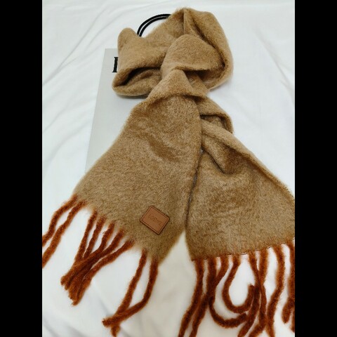 全新正品 loewe mohair圍巾
