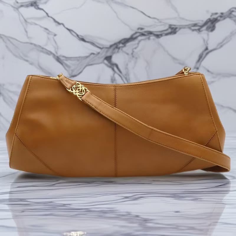 【LA LUNE】絕版古董包 Loewe焦茶色腋下包 二手中古包 皮革包 側背包 單肩包-5