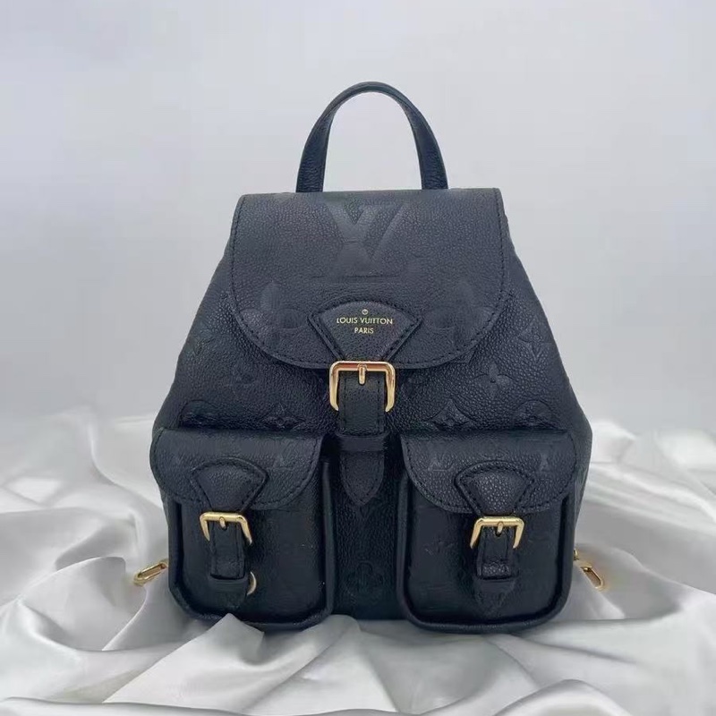 LV Back Up 小青蛙後背包黑金 粒面壓紋牛皮 芯片款18*20 95新配件塵袋-2