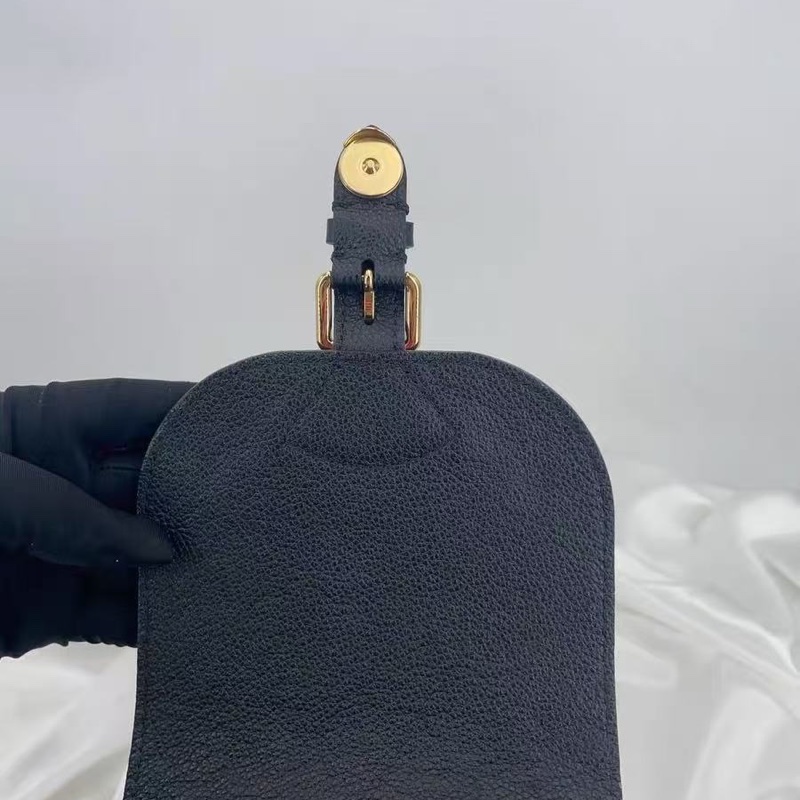 LV Back Up 小青蛙後背包黑金 粒面壓紋牛皮 芯片款18*20 95新配件塵袋-12