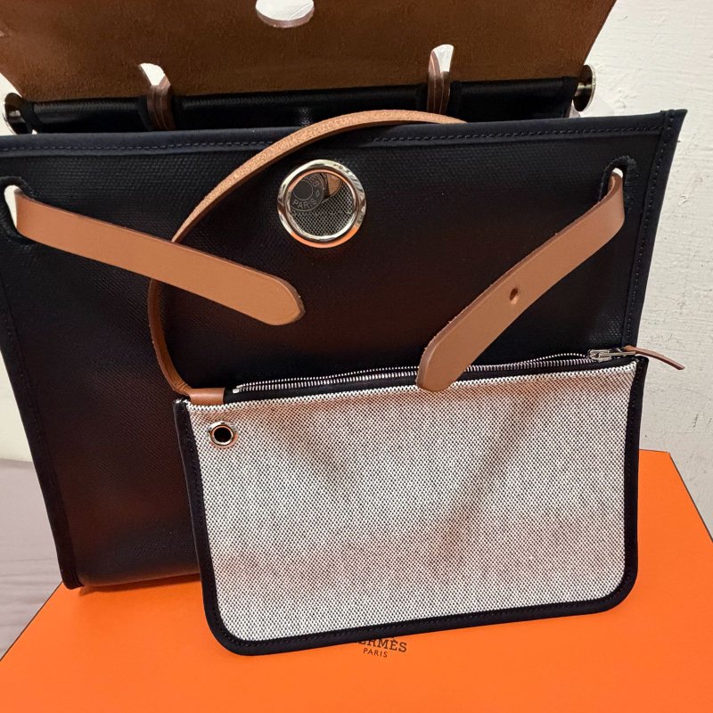 HERMES 愛馬仕 Herbag 31 黑米焦糖 防水布款 全新未使用 銀扣-9