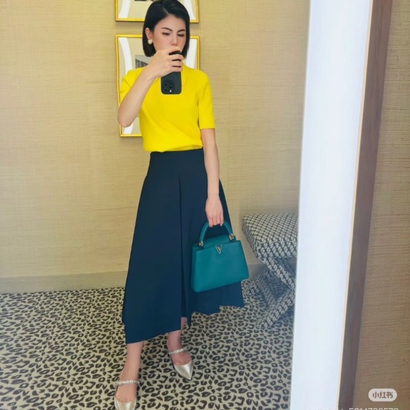 LV Capucines 牛皮肩背包綠色 芯片款27x9x18 全新配件肩帶塵袋盒子-0