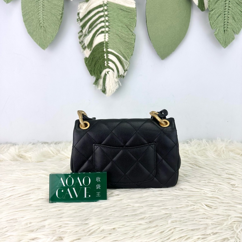 CHANEL 24p Funky Match 黑金荔枝皮 晶片款-4