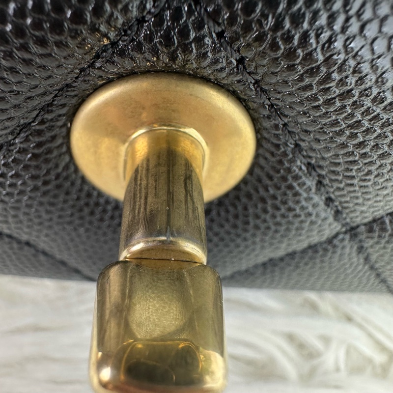 CHANEL 24p Funky Match 黑金荔枝皮 晶片款-12