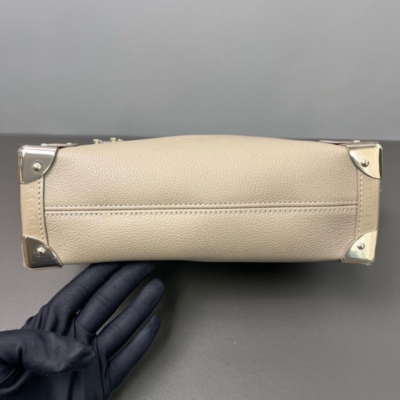 LV 芯片款 Side Trunk 中號 大象灰全皮方盒子包肩背包 23.5*8*15.5cm 98新配件肩帶 手柄 塵袋 盒子-6