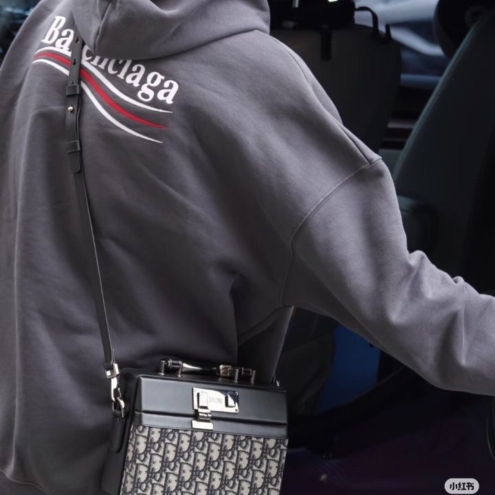 Dior lock硬盒子經典老花配牛皮 硬箱 五金暗銀色 光滑牛皮革21*15*7cm 98新配件肩帶塵袋盒子-0