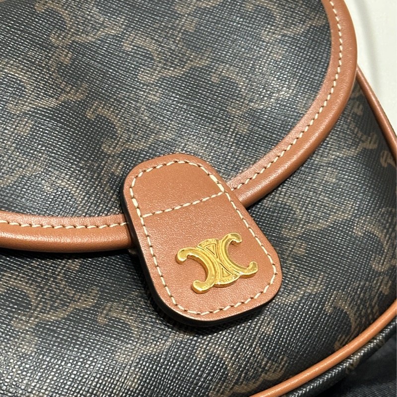 CELINE Triomphe 老花帆布小牛皮斜背包-5