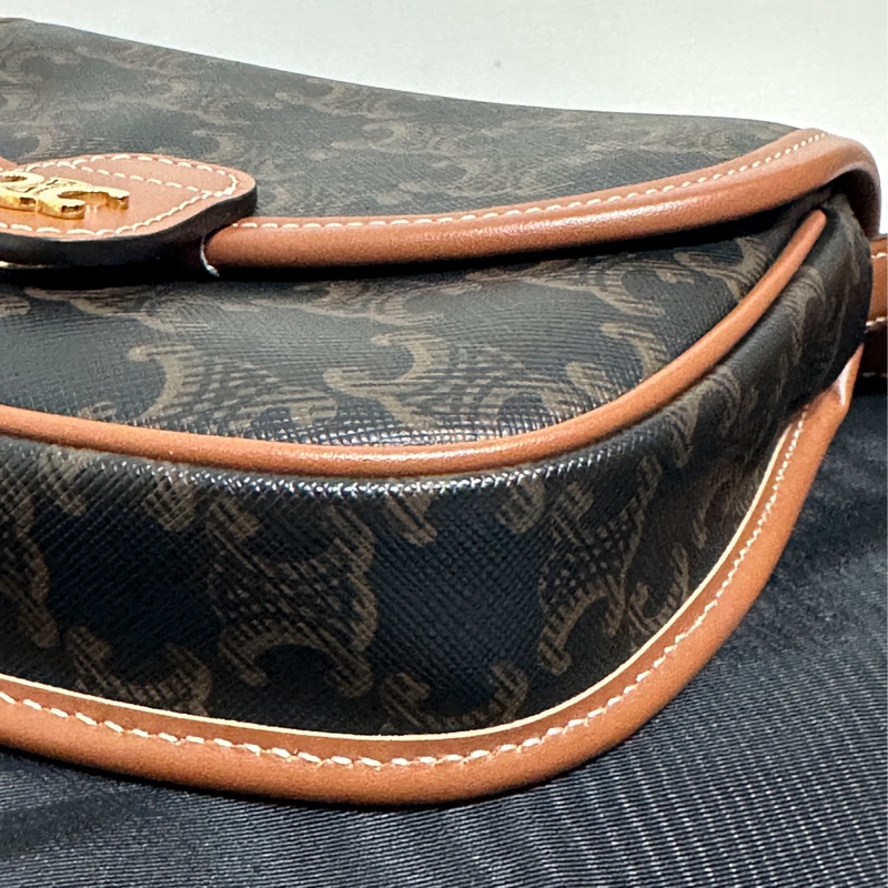 CELINE Triomphe 老花帆布小牛皮斜背包-8