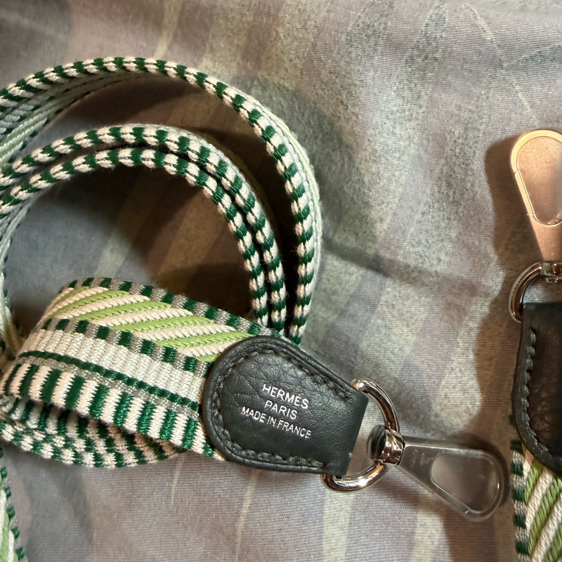 🐎售全新現貨 🐎愛馬仕 Hermès mini evelyne 灰綠色銀扣(新色)-12