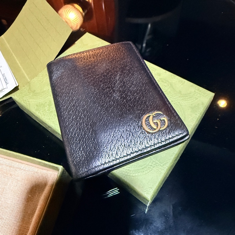 GUCCI 760212 DJ20T 1000二手雙G logo男夾 中夾 黑色-1