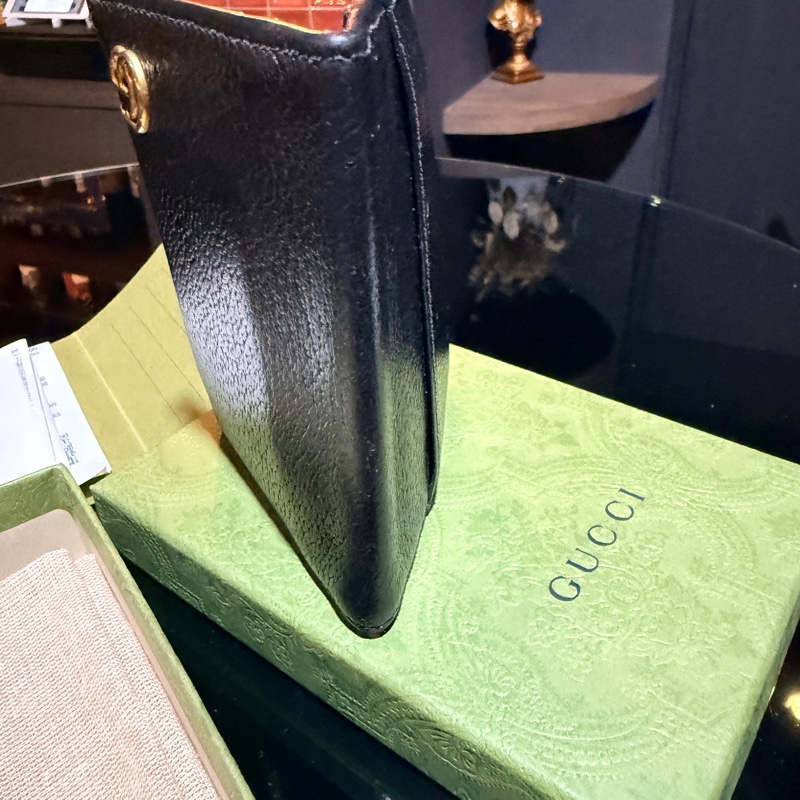 GUCCI 760212 DJ20T 1000二手雙G logo男夾 中夾 黑色-3