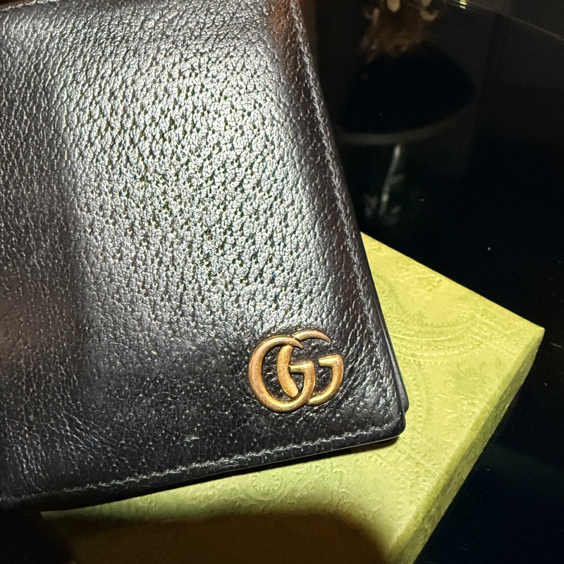 GUCCI 760212 DJ20T 1000二手雙G logo男夾 中夾 黑色-6