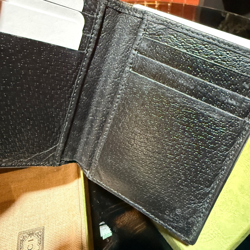 GUCCI 760212 DJ20T 1000二手雙G logo男夾 中夾 黑色-25