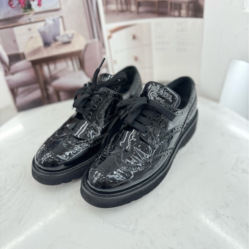 Prada 普拉達 女士皮鞋 復古系帶鞋 尺碼: 36.5-0