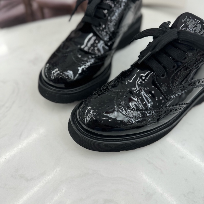 Prada 普拉達 女士皮鞋 復古系帶鞋 尺碼: 36.5-3