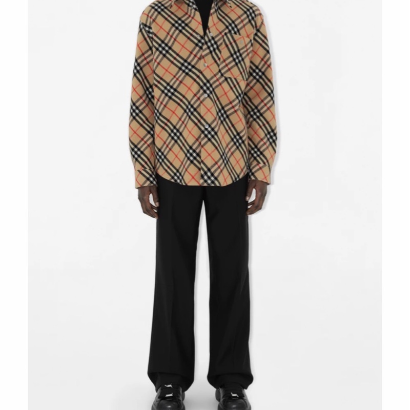 Burberry 男士 格紋羊毛襯衫XS S M L XL XXL碼模特身高188CM，穿著英國 M 碼-3