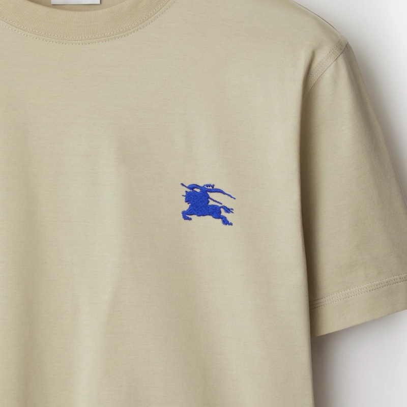 Burberry 男士 徽標刺繡T恤XS S M L碼模特身高 188 CM,穿著 L 碼-4