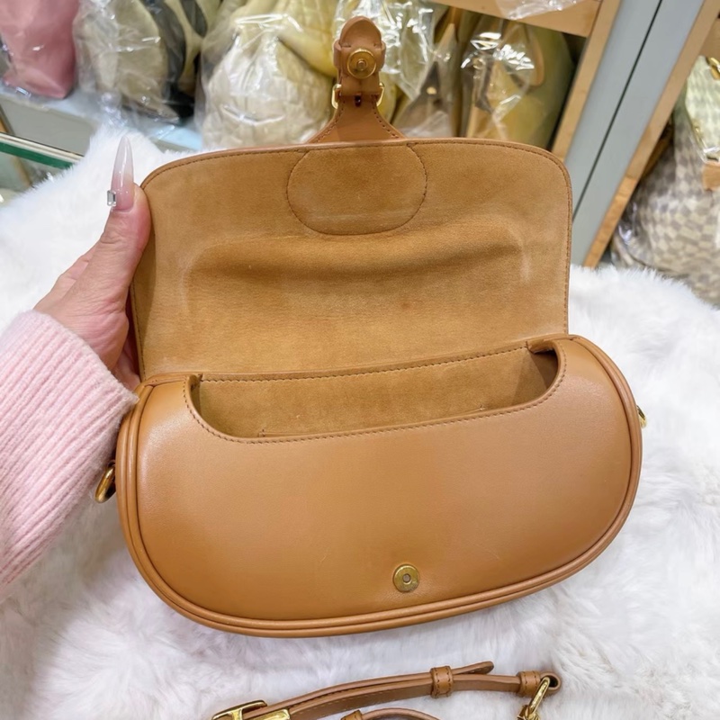 【92新 ✨ 全網最低價!】Dior迪奧Bobby橫版新月包 焦糖色 斜挎包(下單前先詢問庫存❗️)-4