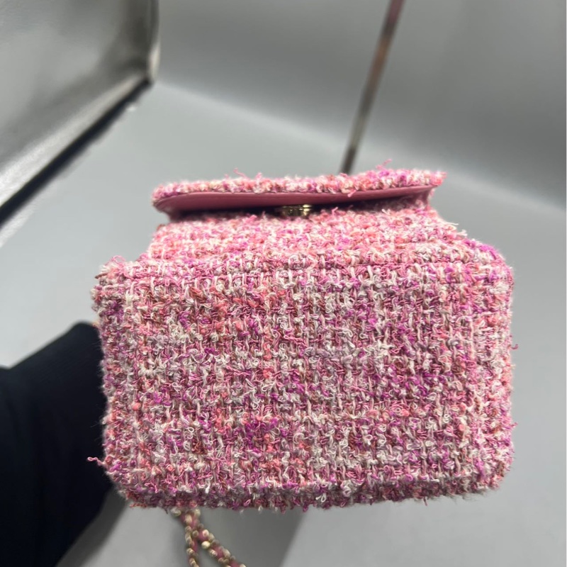 【少女心爆棚😍可愛小書包💖全網最低價】Chanel 粉色粗花呢 雙肩Mini迷你包 24P 芯片款-7