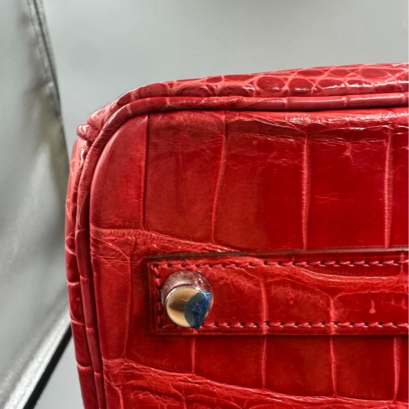 【貴氣逼人❤️適合高品味人士】Hermes Birkin 35 天葵紅 倒V亮面鰐魚皮 銀扣-13