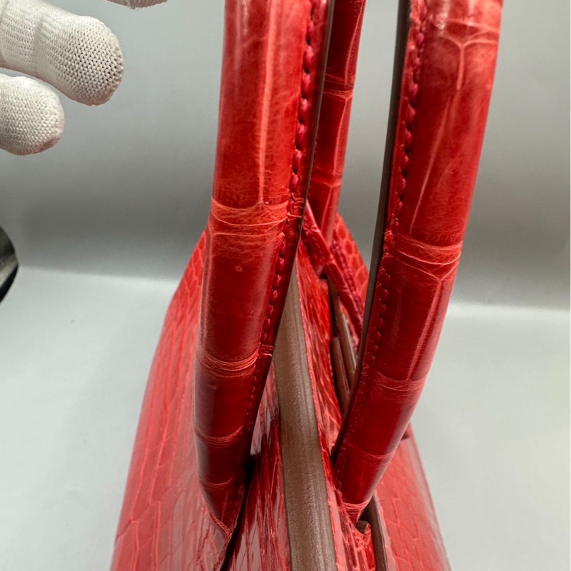 【貴氣逼人❤️適合高品味人士】Hermes Birkin 35 天葵紅 倒V亮面鰐魚皮 銀扣-16
