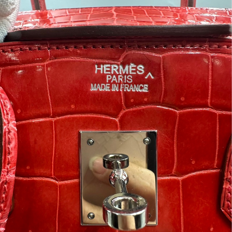 【貴氣逼人❤️適合高品味人士】Hermes Birkin 35 天葵紅 倒V亮面鰐魚皮 銀扣-23