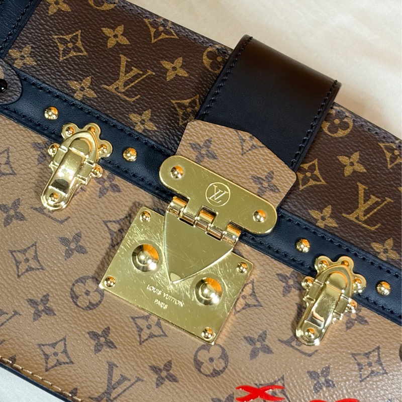 ‼️全台最甜 芯片款 LV 路易威登 Louis Vuitton 雙色老花拼色軟盒子包 肩背/斜背包-3