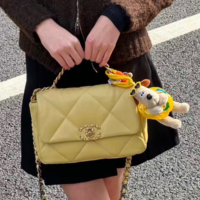 【96新 ✨ 全網最低價！】Chanel 香奈兒 小鴨黃色 金扣19bag 小號 （下單前先詢問庫存❗️）-0