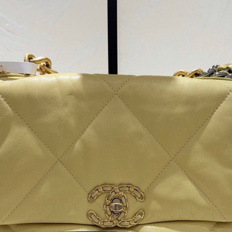 【96新 ✨ 全網最低價!】Chanel 香奈兒 小鴨黃色 金扣19bag 小號 (下單前先詢問庫存❗️)-6