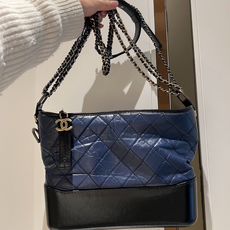【經典款式✨男女適用👫🏻全網最低價】Chanel 流浪包 25開 藍黑配色-2