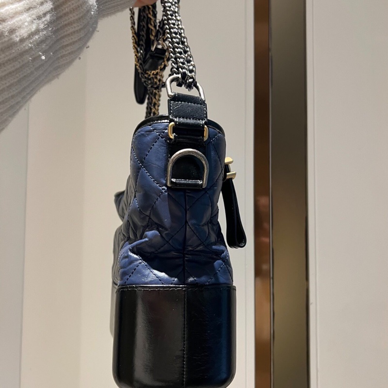 【經典款式✨男女適用👫🏻全網最低價】Chanel 流浪包 25開 藍黑配色-3