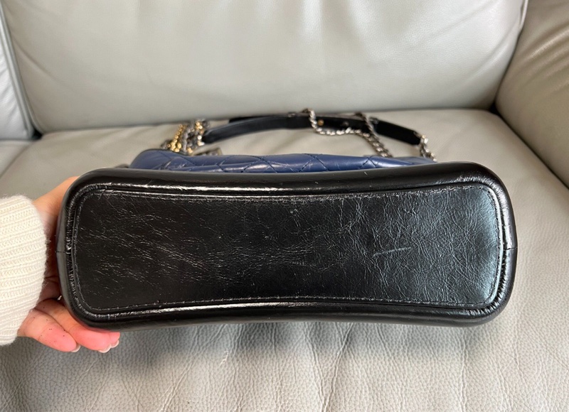 【經典款式✨男女適用👫🏻全網最低價】Chanel 流浪包 25開 藍黑配色-5