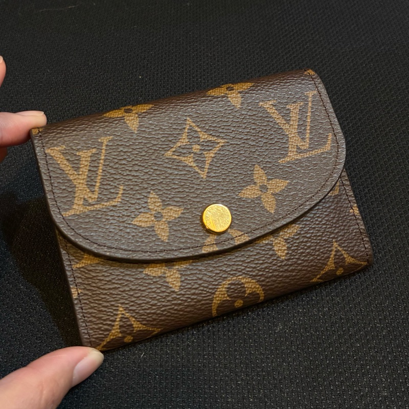 Lv M62361 花紋內粉扣式拉鏈錢包 可議-5