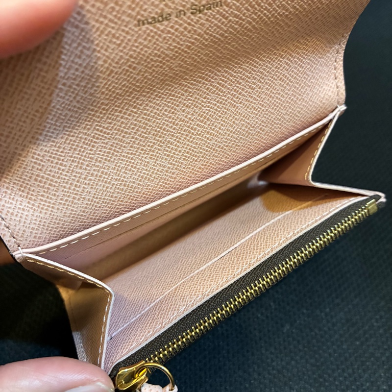 Lv M62361 花紋內粉扣式拉鏈錢包 可議-12