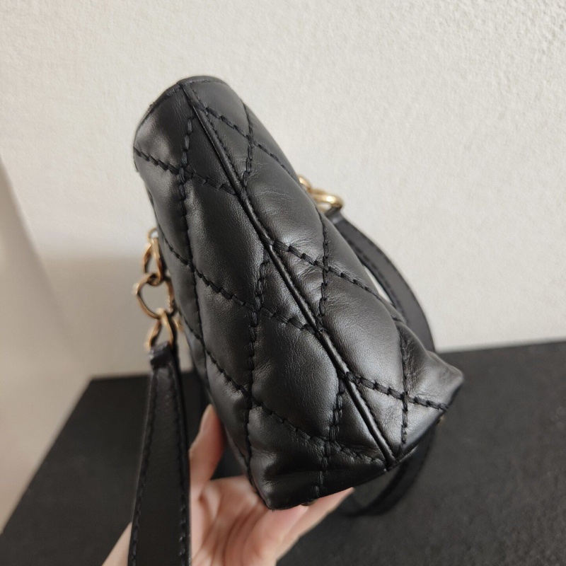 【絕版稀有✨CF系列小可愛💖全網獨有】Chanel黑金方扣外縫線CF小托特單肩包 7開-5