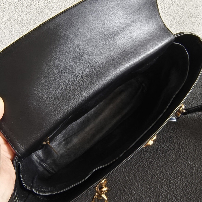 【絕版稀有✨CF系列小可愛💖全網獨有】Chanel黑金方扣外縫線CF小托特單肩包 7開-7