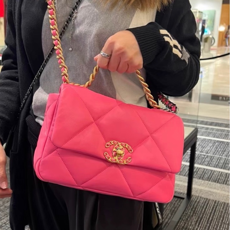 【98新 ✨ 全網最低價！】CHANEL 香奈兒 蜜桃粉紅色 金扣19bag小號 單肩斜挎包 （下單前先詢問庫存❗️）-0