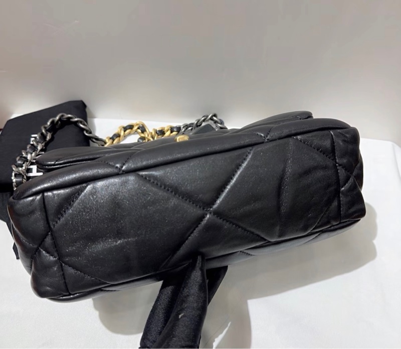 【98新 ✨ 全網最低價!】Chanel香奈兒 19 bag 黑金 小號 晶片新款(下單前先詢問庫存❗️)-7