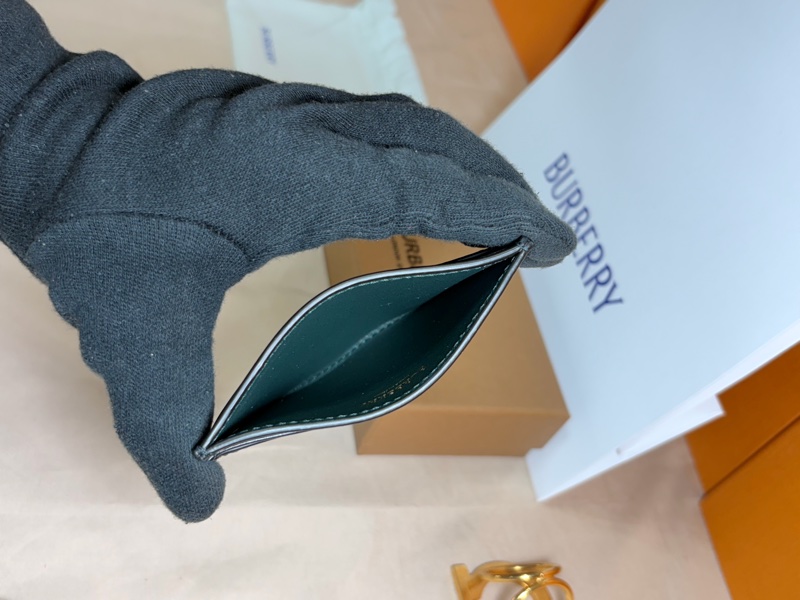 🎁全新盒裝 送禮首選 2025 新款 Burberry 巴寶莉 黑金戰馬皮革5卡名片夾/卡夾-7