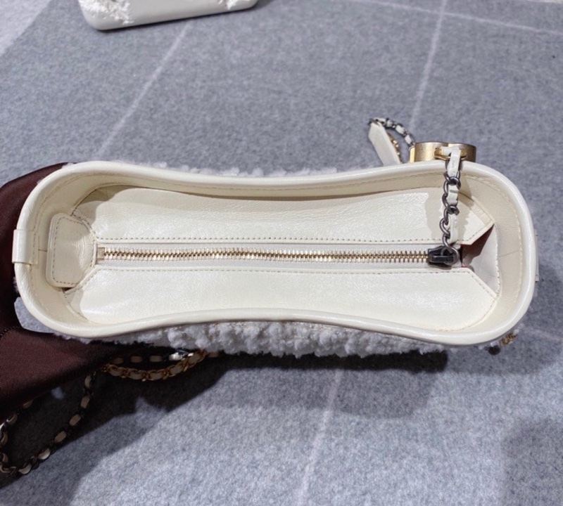 【99新 ✨ 全網最低價!】Chanel 流浪包 小號 白色毛呢 白雪公主 斜挎包(下單前先詢問庫存❗️)-3