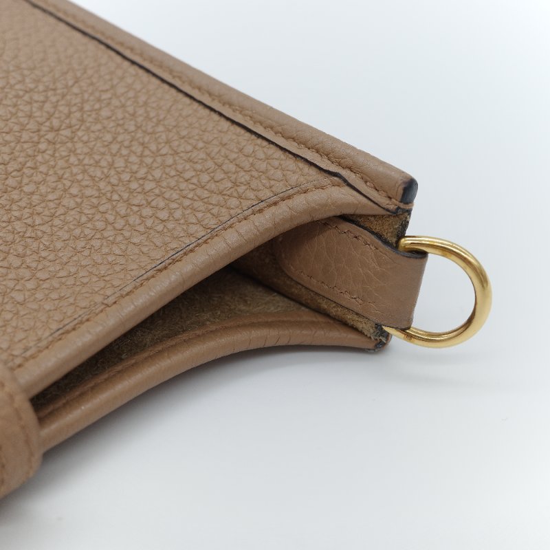 Hermès 愛馬仕 Evelyne 16 TPM 焦糖奶茶色 小牛皮 斜背小包-13