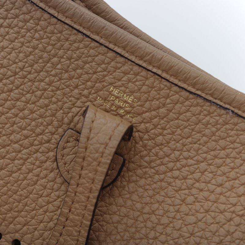 Hermès 愛馬仕 Evelyne 16 TPM 焦糖奶茶色 小牛皮 斜背小包-15