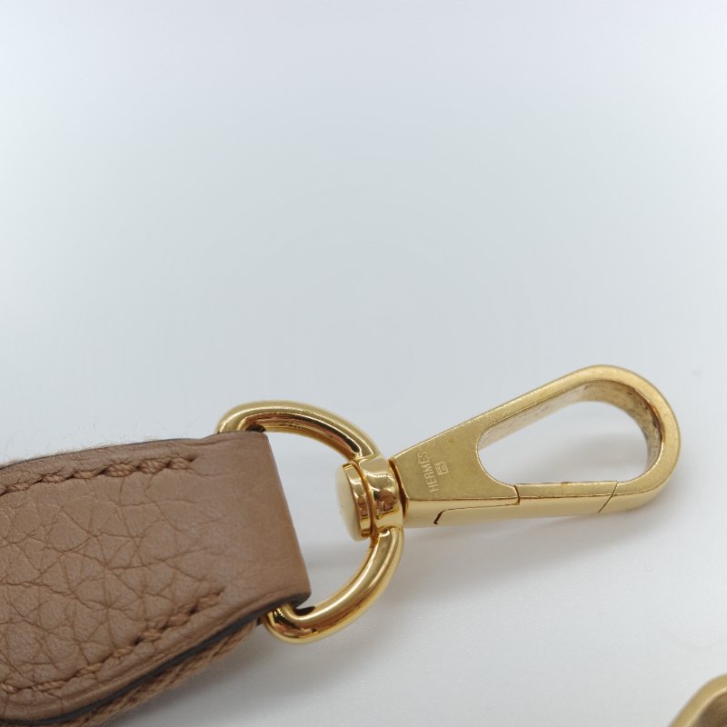 Hermès 愛馬仕 Evelyne 16 TPM 焦糖奶茶色 小牛皮 斜背小包-17