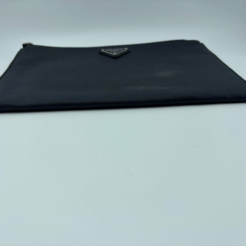 Prada Saffiano 手拿包-13