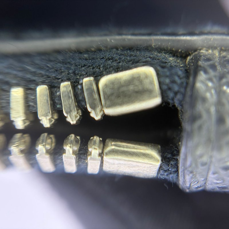 Prada Saffiano 手拿包-21