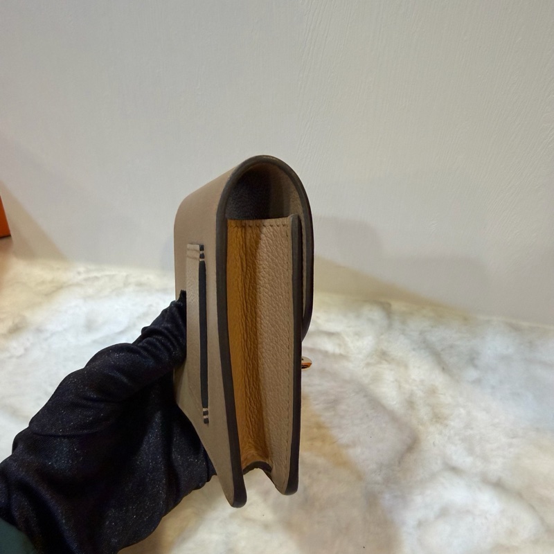 愛馬仕/Hermes U刻 奶茶色 ec皮 豬鼻子 slim 錢包 12cm。-2