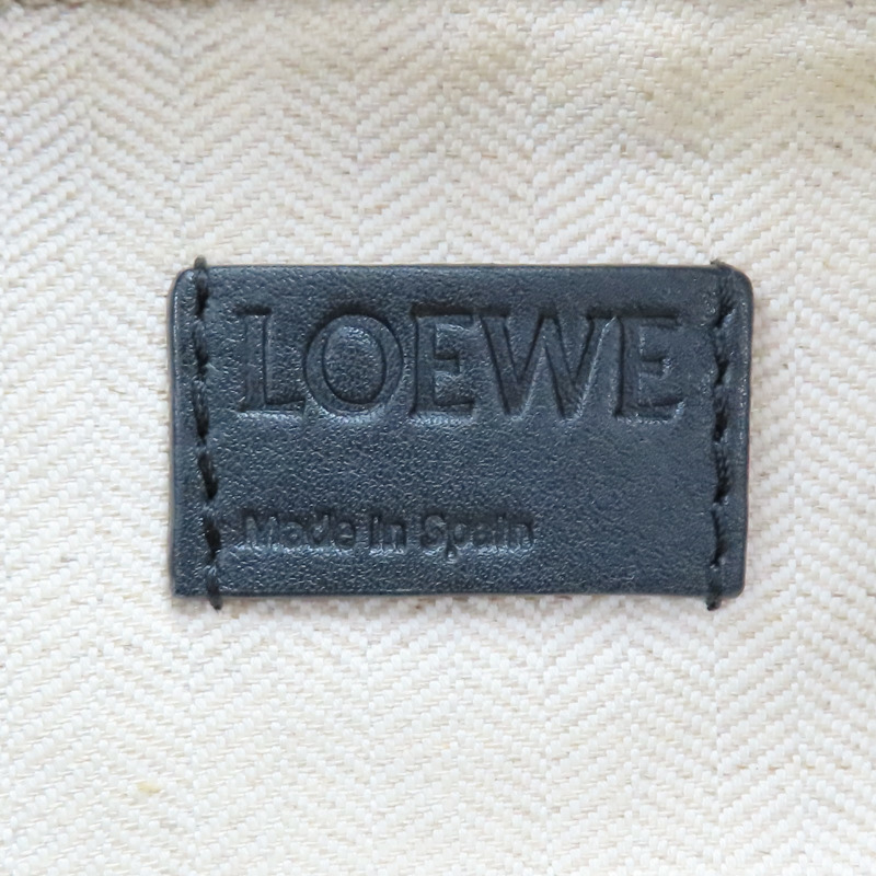 黑色 牛皮 Puzzle 肩背包【LOEWE 羅威】 322.30.S20-10