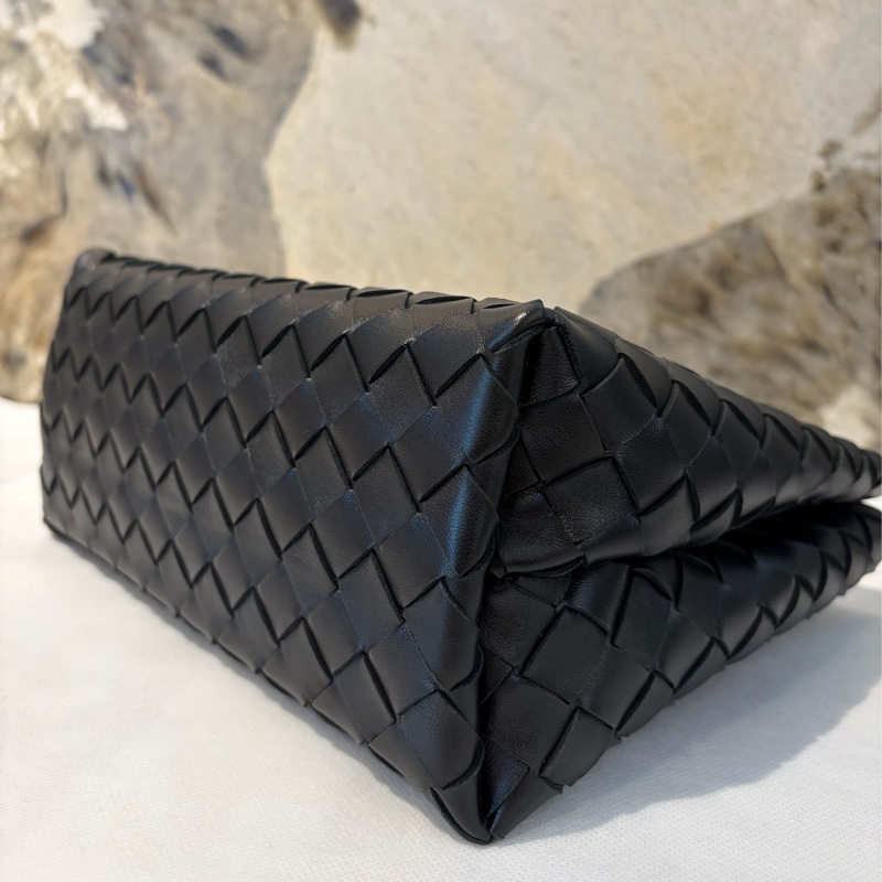 Bottega Veneta 黑銀羊皮 Andiamo 小號-6